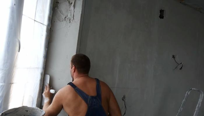 Штукатурка откосов пластиковых окон